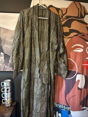 Classic Black & Cream and Lime Green women’s kimono.